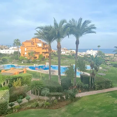 Granados De La Duquesa * San Luis de Sabinillas