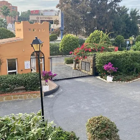 Granados De La Duquesa San Luis de Sabinillas