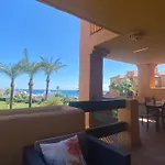 Granados De La Duquesa 아파트